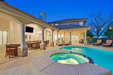 Lux 5Br Vegas Home W Pool, Spa, Games, Near Strip ลาสเวกัส ภายนอก รูปภาพ